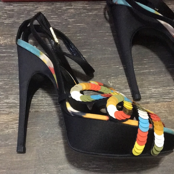 Roger Vivier  sand balmoral heels 👠 - Picture 3 of 11